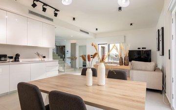 Property slide 19