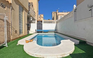 Property slide 18