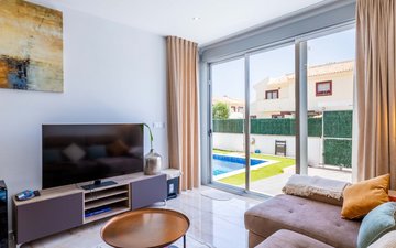 Property slide 10