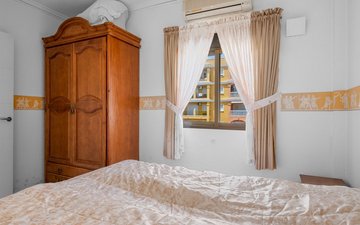 Property slide 17