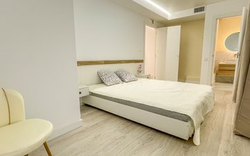 Property slide 10