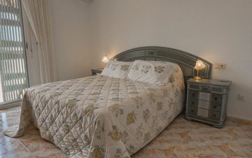 Property slide 18