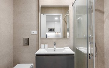 Property slide 20