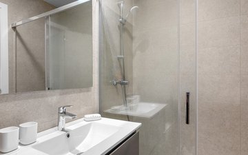 Property slide 21