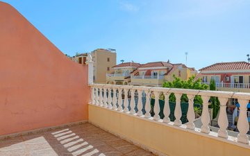 Property slide 20