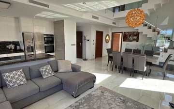 Property slide 15
