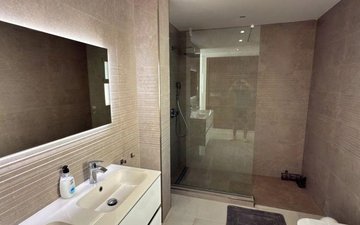 Property slide 22