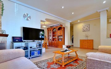 Property slide 23