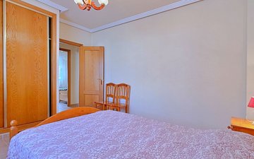 Property slide 32