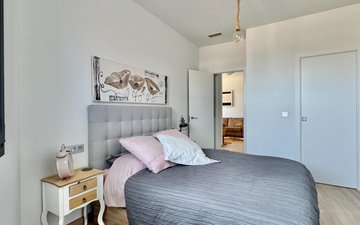 Property slide 18