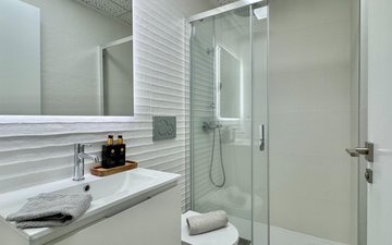 Property slide 10