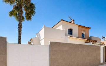 Property slide 18