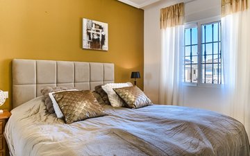 Property slide 18