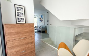 Property slide 32