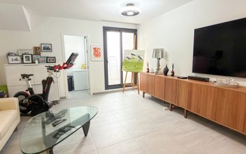 Property slide 43