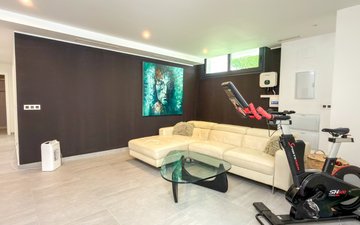Property slide 46
