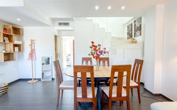 Property slide 10