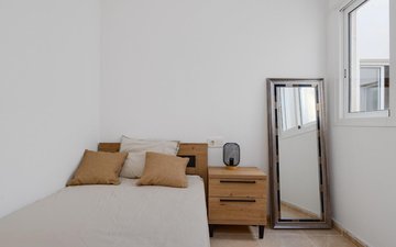 Property slide 25