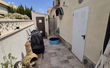 Property slide 25