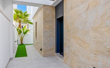 Property slide 32