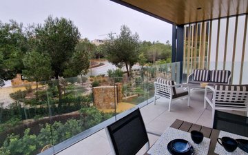 Property slide 25