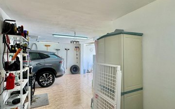 Property slide 29