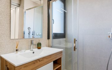 Property slide 22