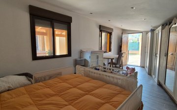 Property slide 17