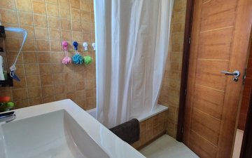 Property slide 25