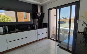 Property slide 17