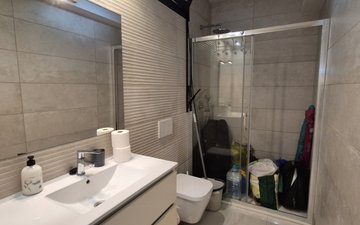 Property slide 47