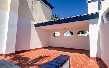 Property slide 32