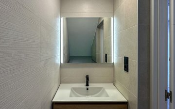 Property slide 16