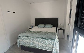Property slide 20