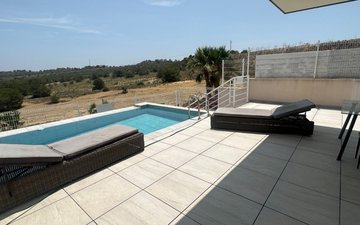 Property slide 49