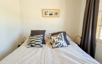 Property slide 32