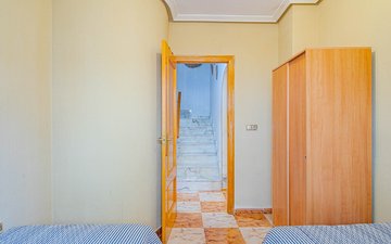 Property slide 21