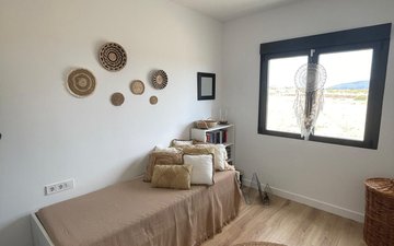 Property slide 18