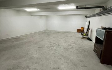 Property slide 39