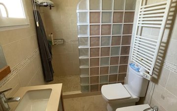 Property slide 25