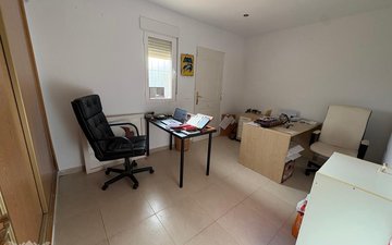 Property slide 17