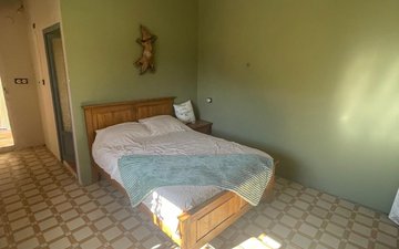 Property slide 35