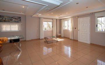 Property slide 10