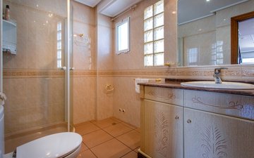 Property slide 16