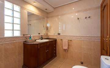 Property slide 22
