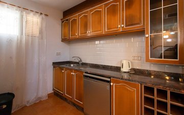 Property slide 32