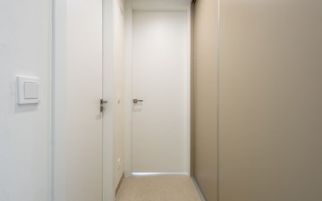Property slide 32