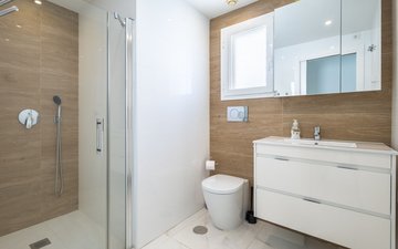 Property slide 14