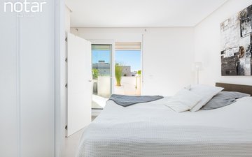 Property slide 32