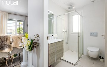 Property slide 21